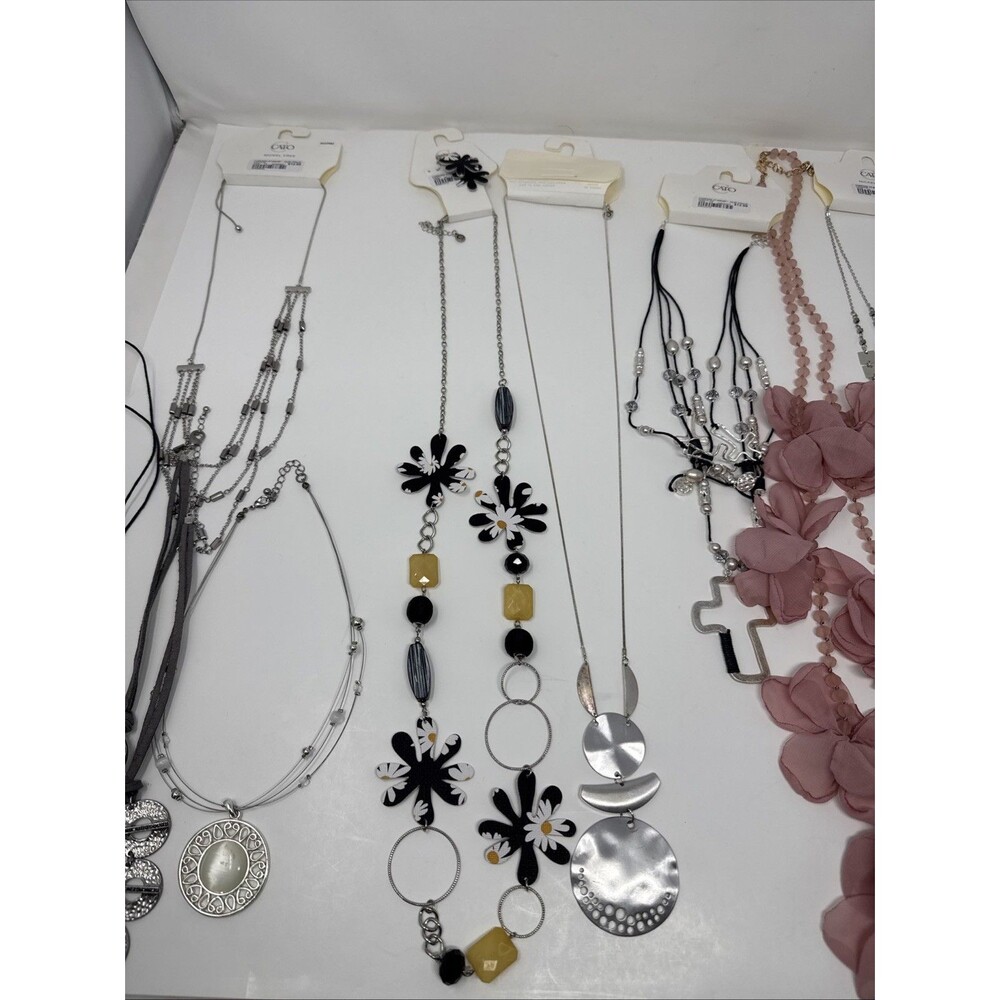 Lot Of 17 Jewelry Necklaces CATO Statement Spring Summer Costume Long Flower - Picture 6 of 16
